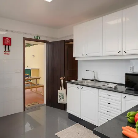 Nyaraló Casa Amarela Da Faja Da Areia By An Island *