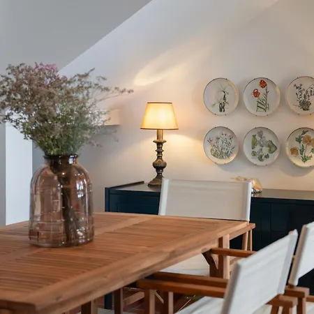 Nyaraló Casa Amarela Da Faja Da Areia By An Island