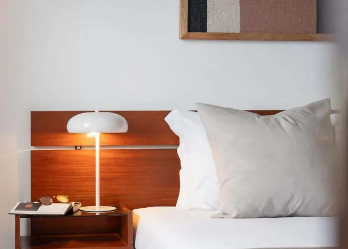 Casa Amarela Da Faja Da Areia By An Island