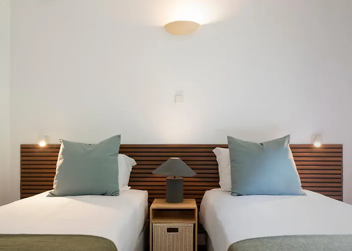 Casa Amarela Da Faja Da Areia By An Island Vakantiehuis