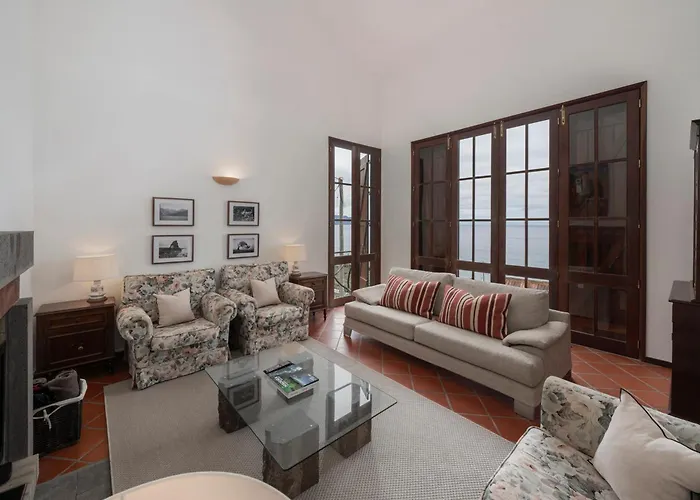 Casa Amarela Da Faja Da Areia By An Island Prázdninový dům São Vicente